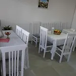 Summer House -room For 5 People In 1st Floor - J Vakantiehuis *