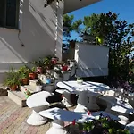 Summer House -room For 5 People In 1st Floor - J Velipojë