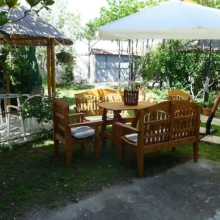 Summer House -room For 5 People In 1st Floor - J *