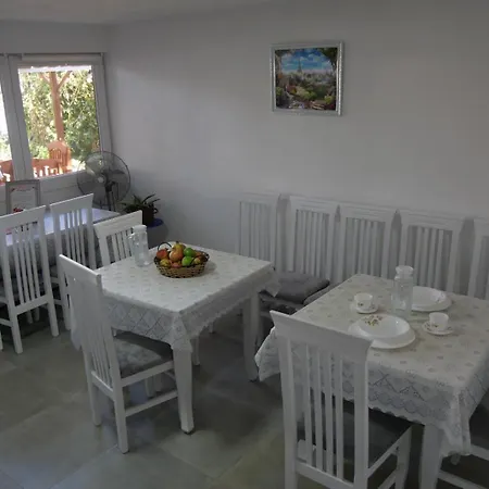 Dom wakacyjny Summer House -room For 5 People In 1st Floor - J *