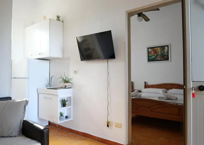 度假居 Summer House -room For 5 People In 1st Floor - J *
