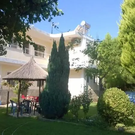 Сasa de vacaciones Summer House -room For 5 People In 1st Floor - J Velipojë