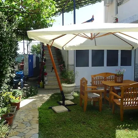 Summer House -room For 5 People In 1st Floor - J Feriehus