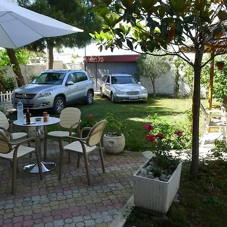 Feriehus Summer House -room For 5 People In 1st Floor - J Velipojë