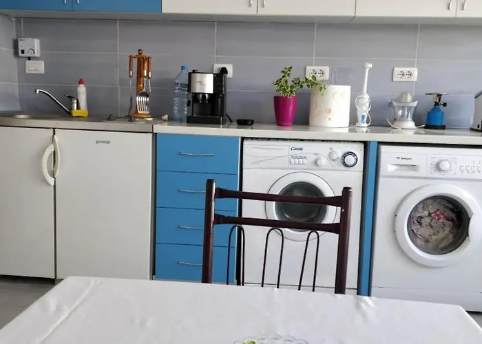 Summer House -room For 5 People In 1st Floor - J 度假居