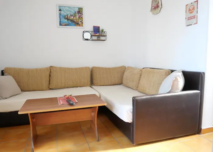 度假居 Summer House -room For 5 People In 1st Floor - J Velipojë